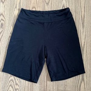 Honeydew biker shorts